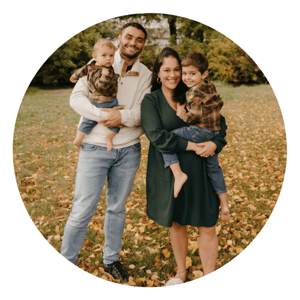 Swim school, Salem, Oregon, swim lessons, swim instructor, indoor pool, swimming, aquatics, swim safety, children swim, baby swim, adult swim lessons, private lessons, parent kid swim lesson, register, our team, Salem swim school